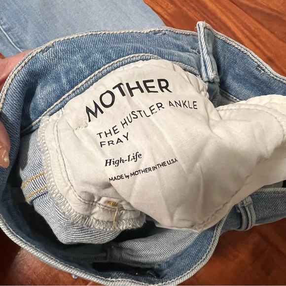 Mother Denim The Hustler Ankle Fray Jeans - Picture 4 of 6